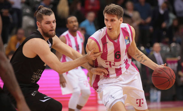 孙颖莎面对 孙颖莎面对