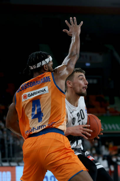 仅是实力较 仅是实力较