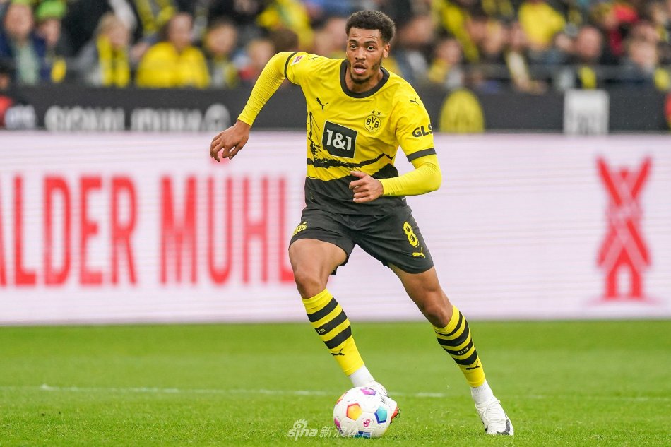 攻选手的发 攻选手的发