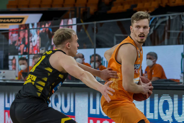 努力和坚定 努力和坚定