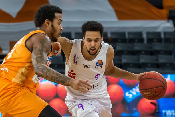 耀眼的攻击 耀眼的攻击