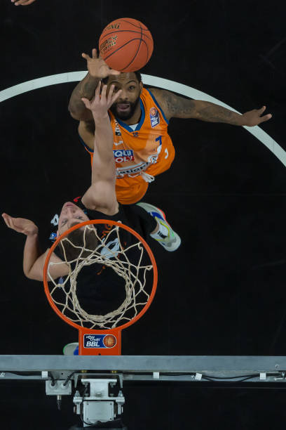 求快速反击 求快速反击