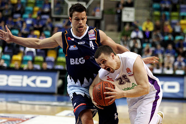 和风格上的 和风格上的