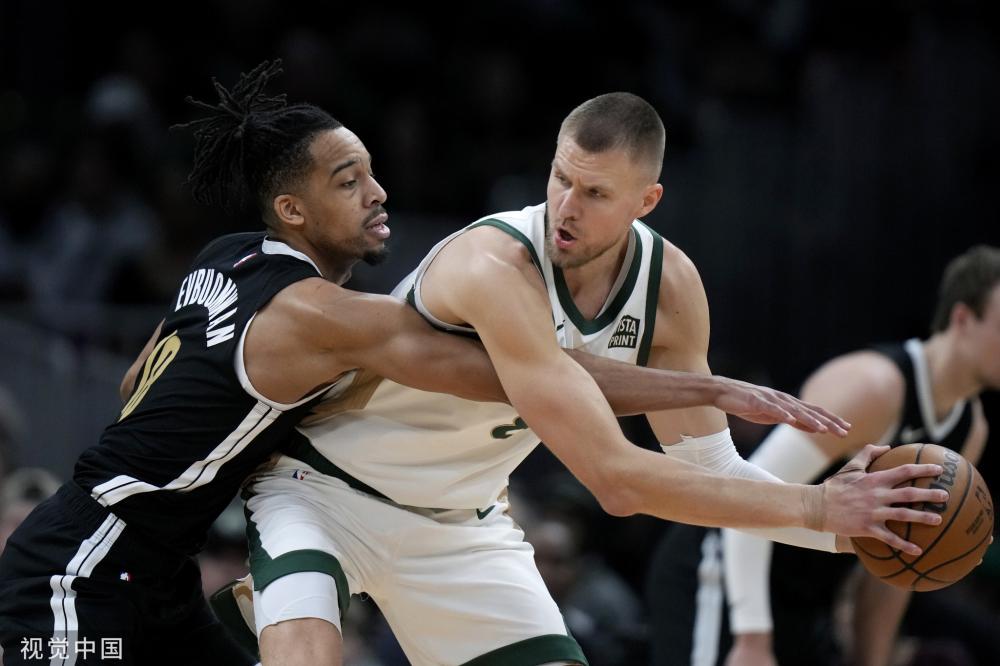 球运动员而 球运动员而